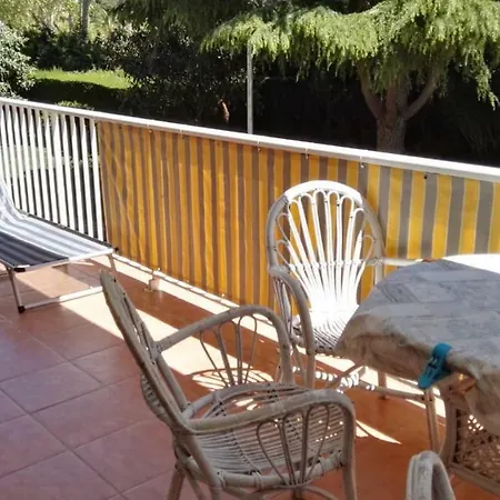 Apartament Ridaura By Hauzify Apartament
